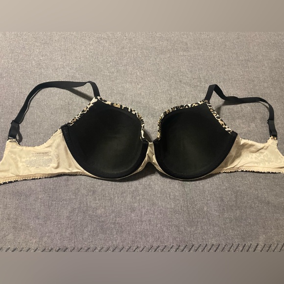 Victoria's Secret Leopard Print Bra - Picture 3 of 7